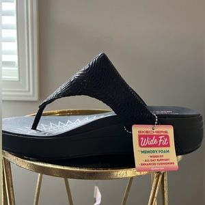 Sketchers Platform Sandals